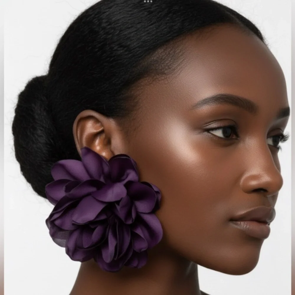 ✨NEW Elegant Purple Floral Statement Earrings